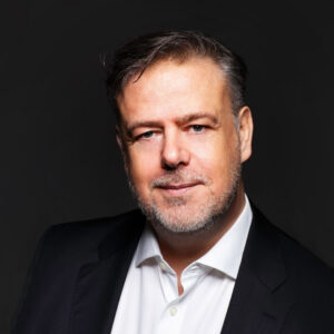 Louis Wright, CEO Moventum S.C.A.
