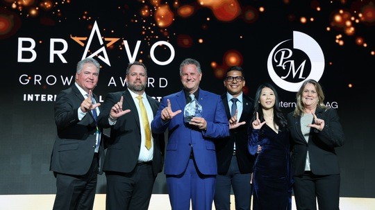 Mike Eden (Board Advisor), David Wensinger (COO&CFO Americas), Rolf Sorg (CEO & Founder of PM-International), Denzel Bock (General Manager Sales USA), Trudy Tran (Sales Director Canada), Tina O'Brien (CEO Americas)